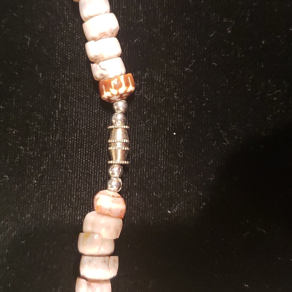 Shell necklace - Picture 2 of 2
